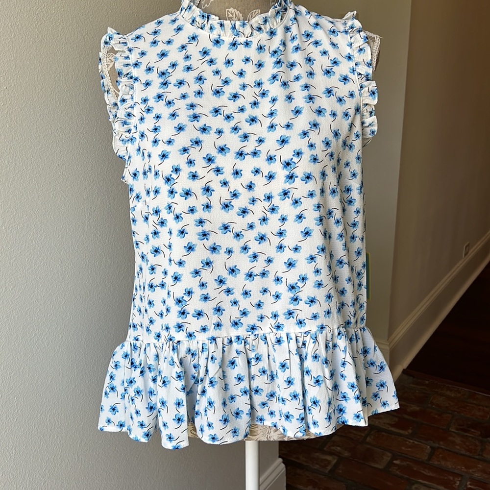 NWT CeCe ivory/blue peplum sleeveless top